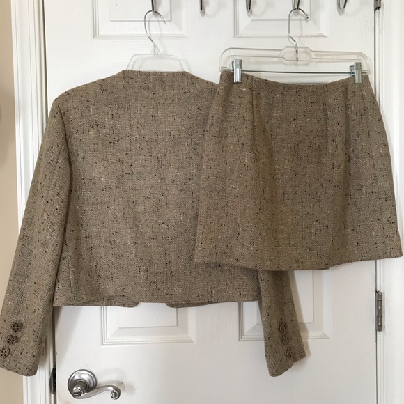 Authentic Moschino suit - Picture 2 of 4